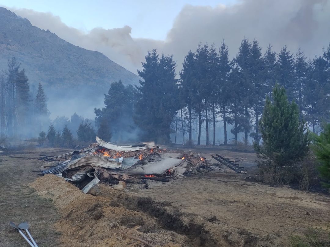 Incendios en Río Negro y Chubut: afirman que fueron organizados y siguen la pista de un auto blanco