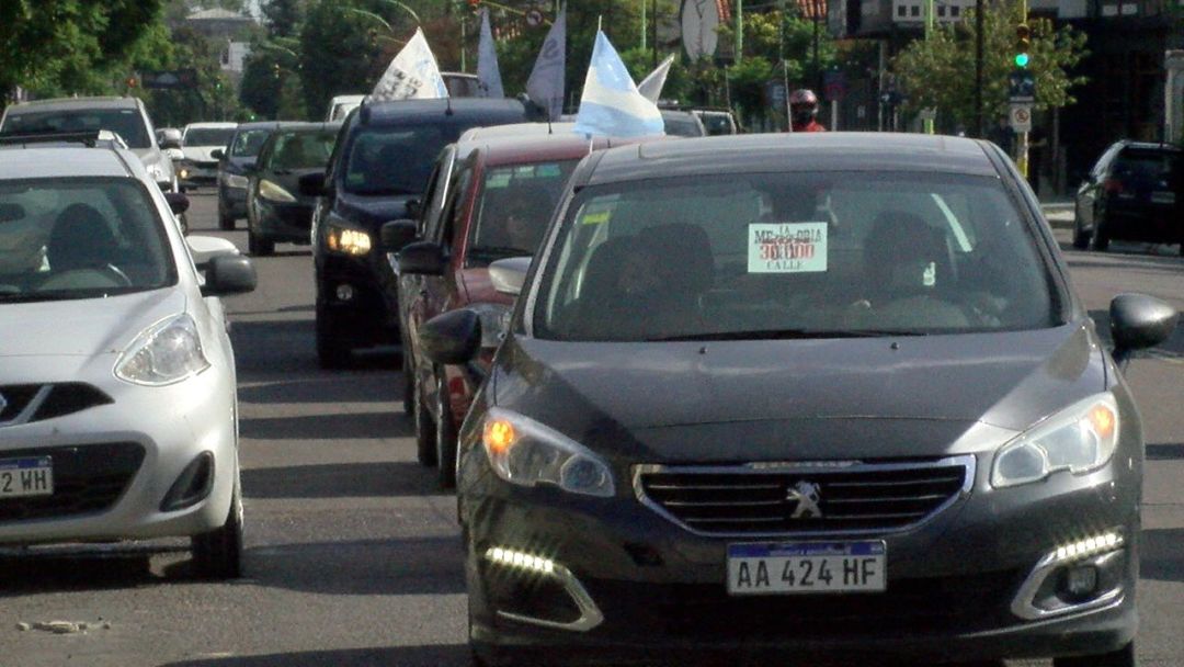 En el día de la Memoria por la Verdad y la Justicia, se realizó una caravana en Bahía