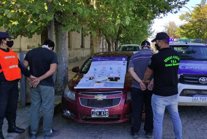 Detenidos con drogas en acceso a Coronel Pringles