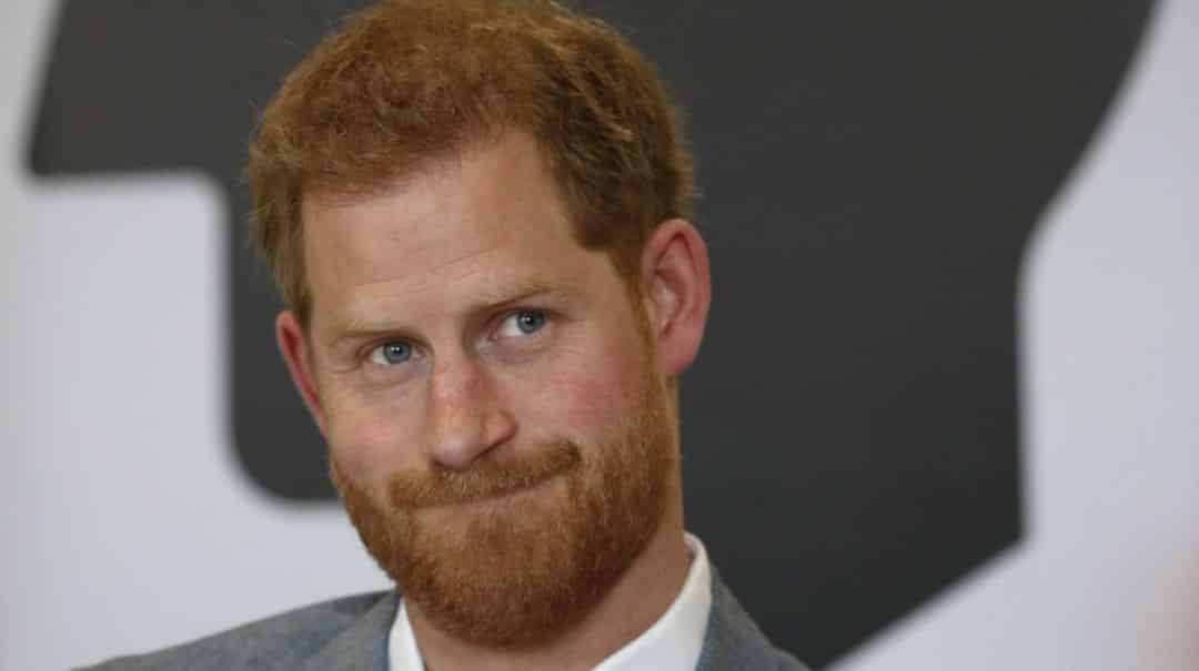 El príncipe Harry volvió al Reino Unido sin Meghan Markle para despedir a Felipe de Edimburgo