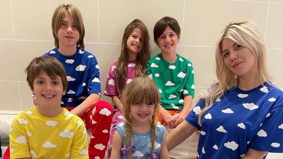 Wanda Nara compartió una tierna imagen de sus cinco hijos para celebrar las Pascuas: “Me crecen los conejitos”