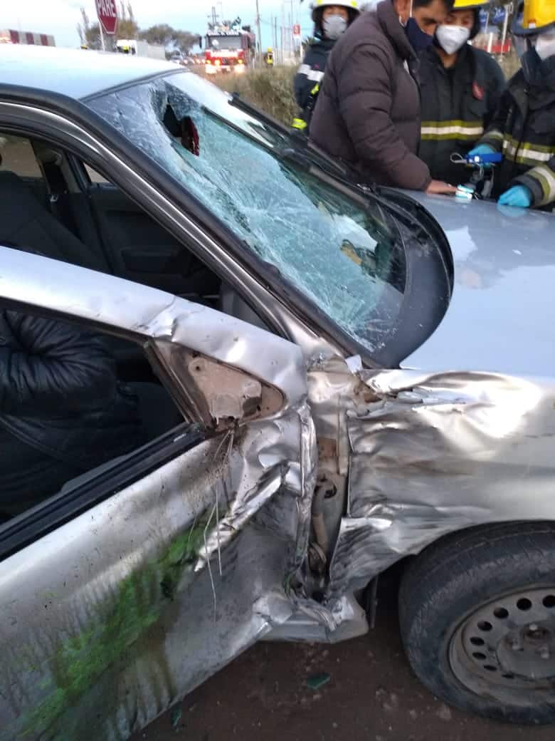 Un motociclista herido en un grave accidente en la rotonda de El Cholo