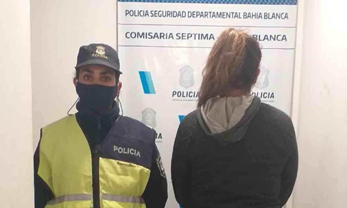 Tenía arresto domiciliario y encubrió a un menor para robar a mano armada