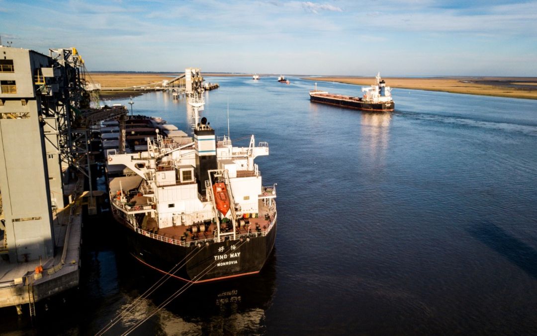 El Puerto de Bahía Blanca registró un movimiento récord en el primer semestres del año