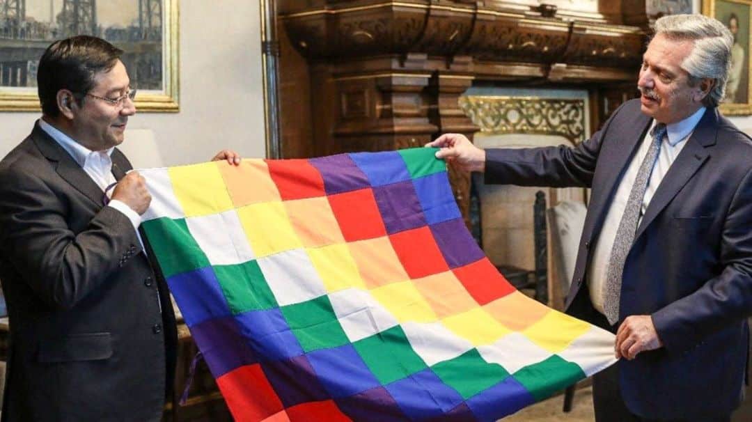 Bolivia denunció que Mauricio Macri envió material bélico para impulsar la caída de Evo Morales y Alberto Fernández mandó una carta de disculpas