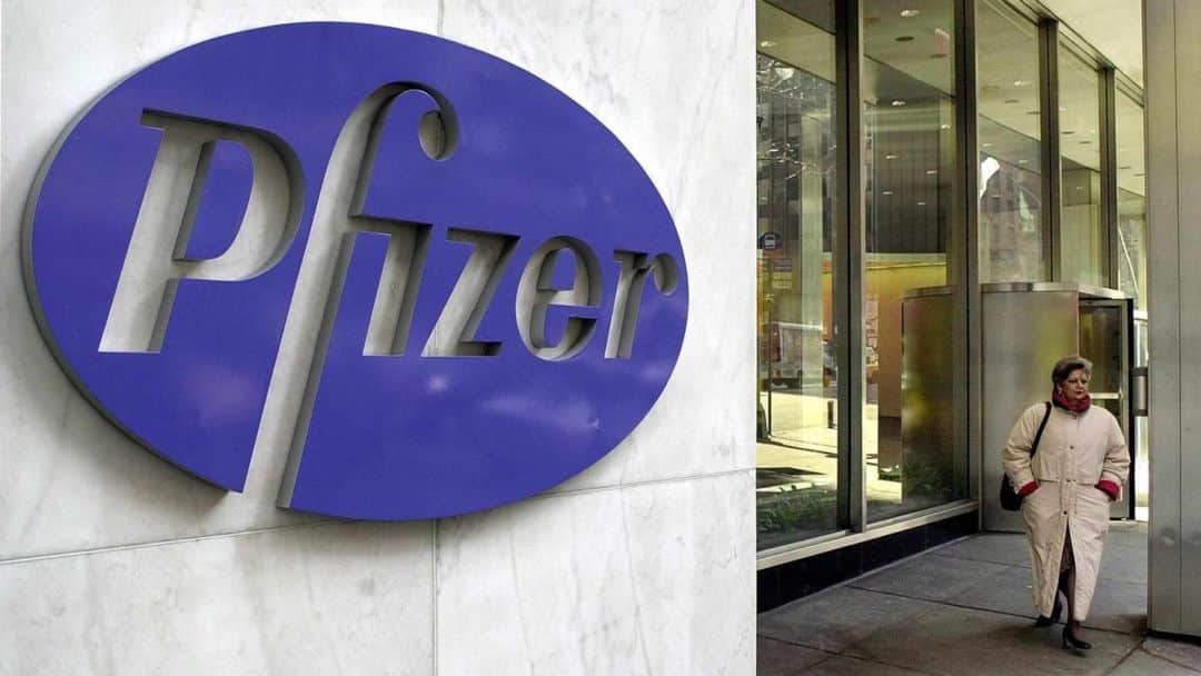 Pfizer quiere aplicar una tercera dosis de su vacuna contra el coronavirus: afirma que brinda hasta 10 veces más anticuerpos