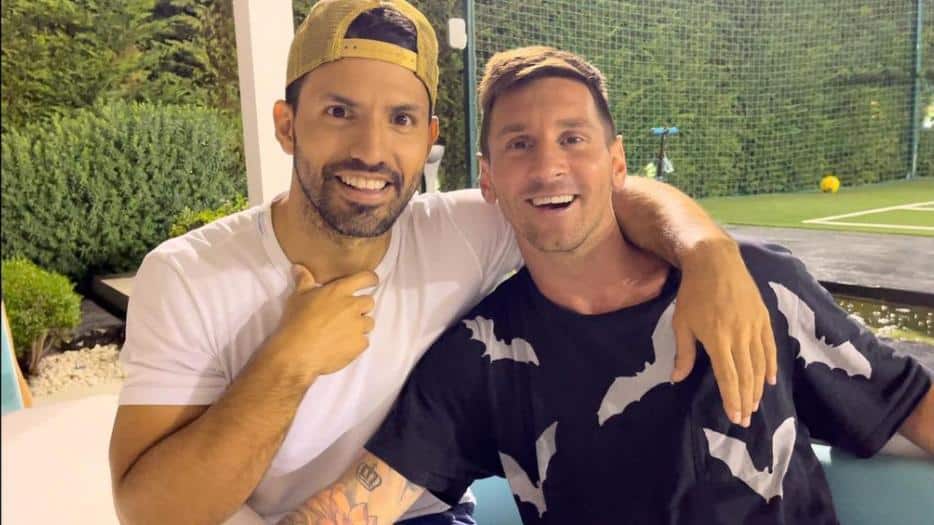 El Kun Agüero le dejó un sentido mensaje de despedida a Lionel Messi: “Te quiero pa”