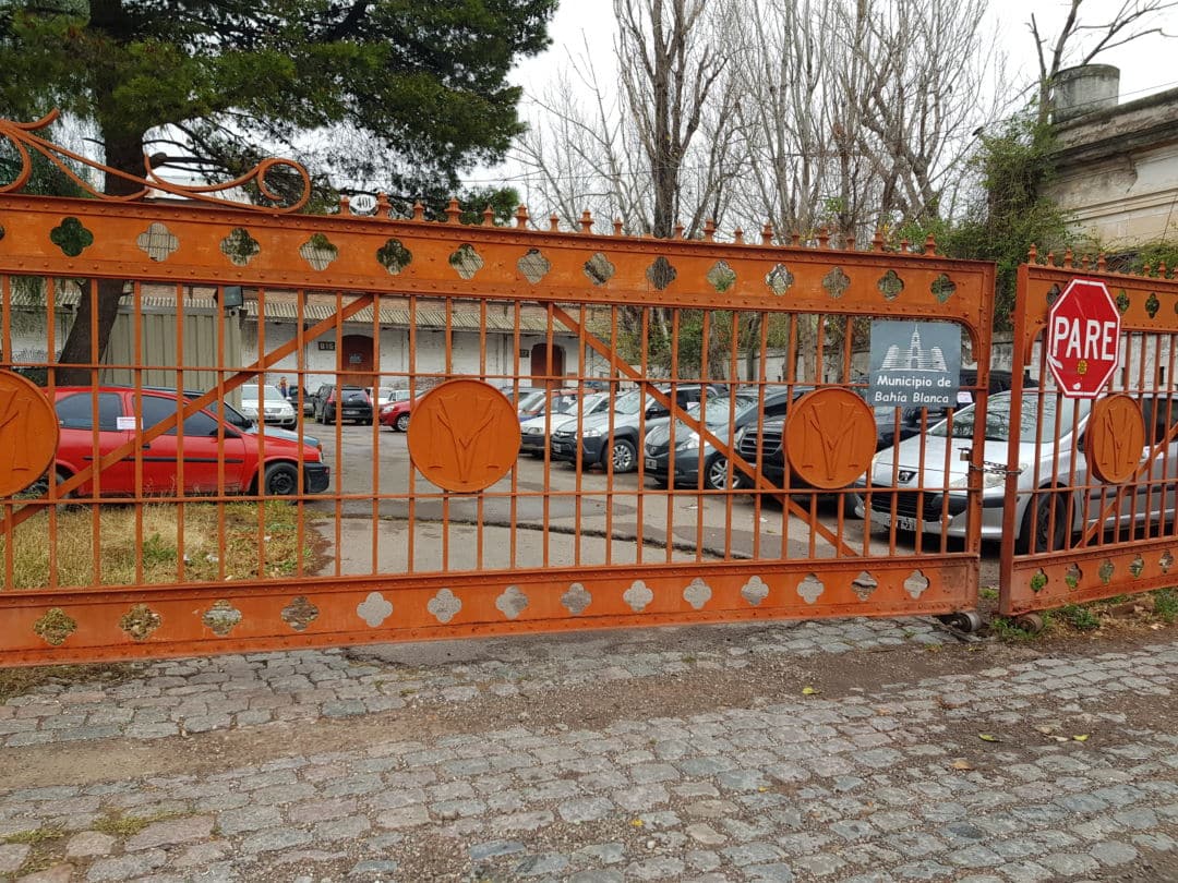 Lo detuvieron cuando intentaba robar autopartes en el Corralon Municipal