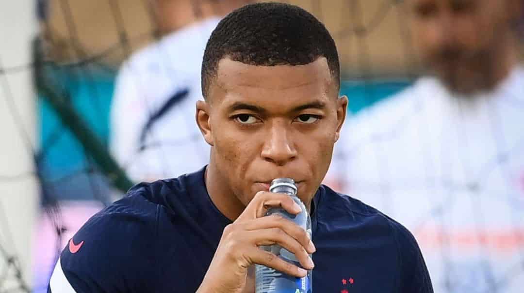 El mensaje que publicó y borró Kylian Mbappé luego de que el PSG descartara la oferta del Real Madrid