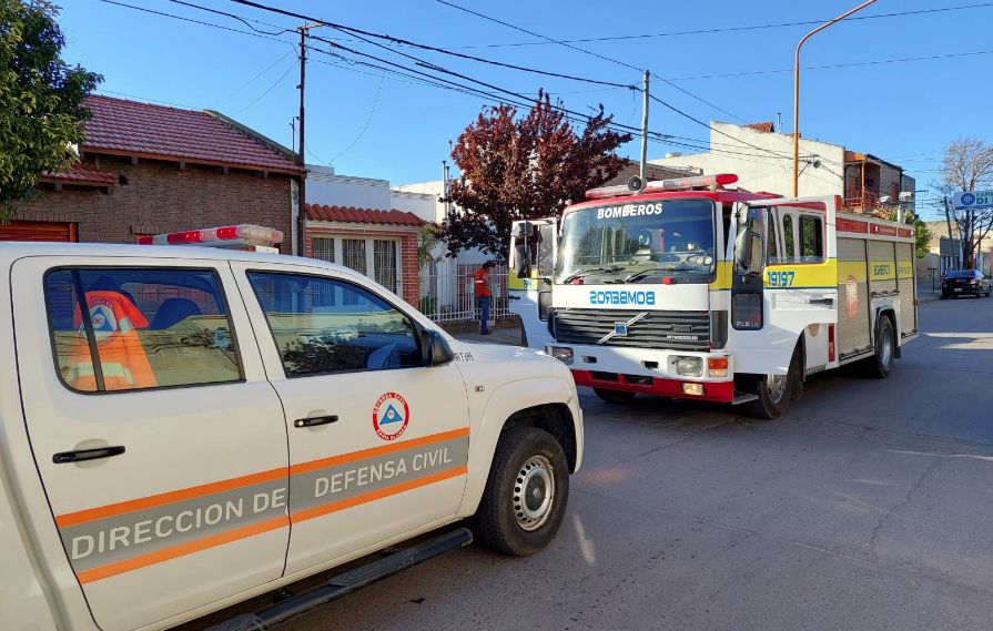 Una mujer de 92 años asistida por inhalación de humo en su casa