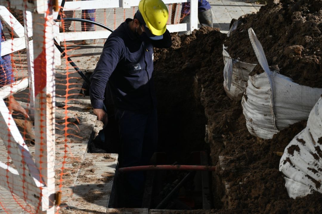 Licitaron el recambio de 140 mil metros de caños de agua en Bahía Blanca y Coronel Rosales