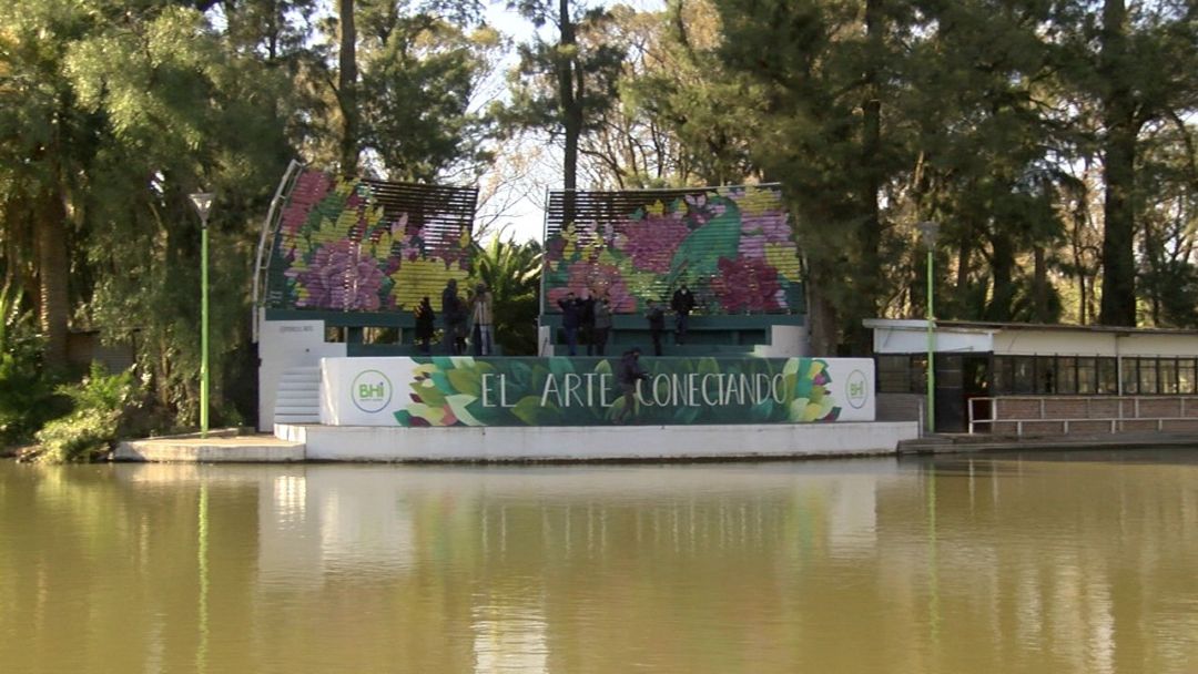 Festejos de primavera en la isla del Parque de Mayo