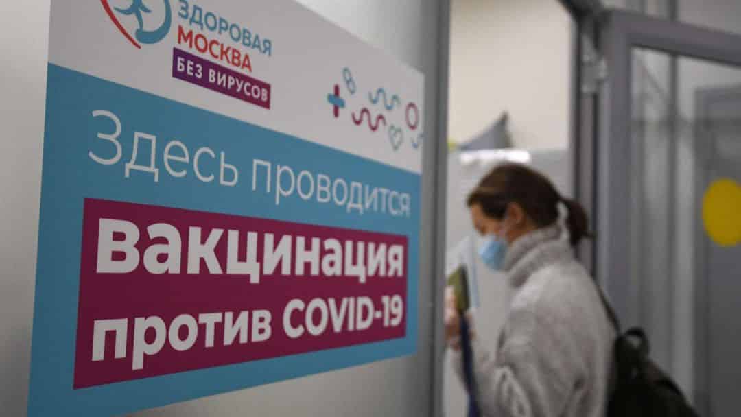 Rusia se convirtió en el nuevo foco de la pandemia de coronavirus: de producir la Sputnik V a tener casi 1000 muertos por día