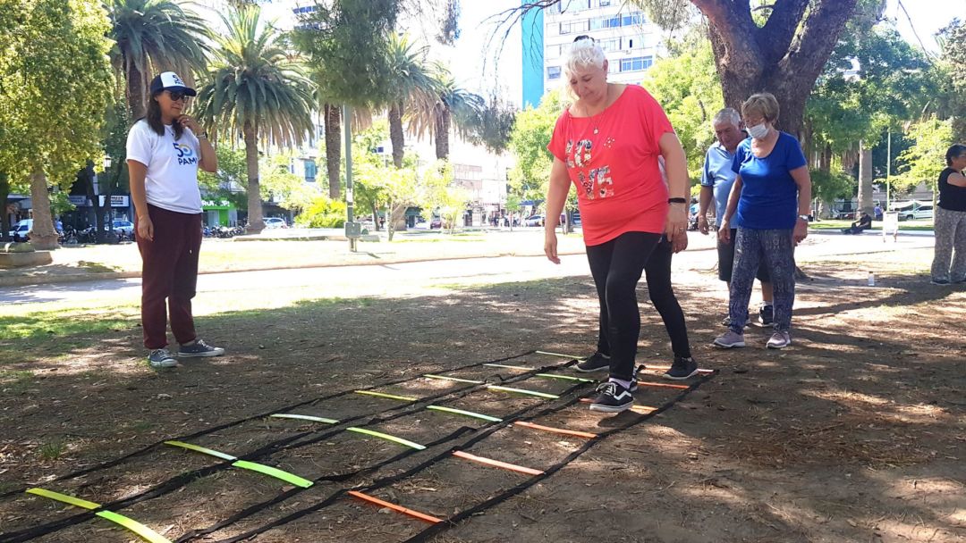 Los jubilados del PAMI cerraron el año en la Plaza Rivadavia y ya se preparan para la colonia de verano