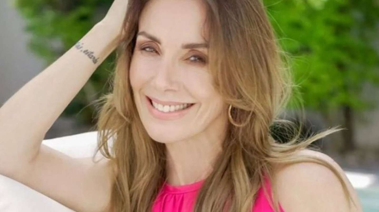 Viviana Saccone subió fotos en topless junto a una reflexión: “Soy una mujer que se ama”