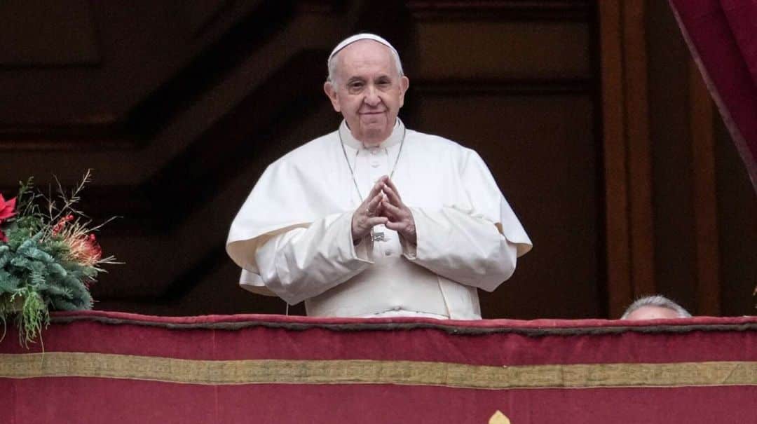 El papa Francisco pidió que los padres no condenen a sus hijos por su orientación sexual