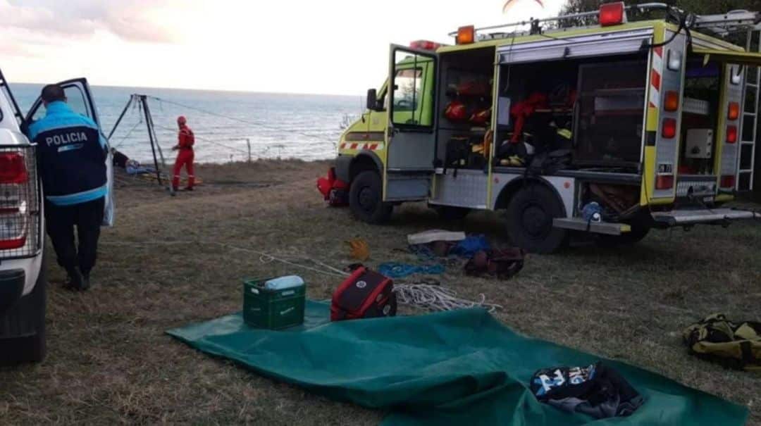 Conmoción en Mar del Plata: encontraron un cadáver en la playa de Los Acantilados