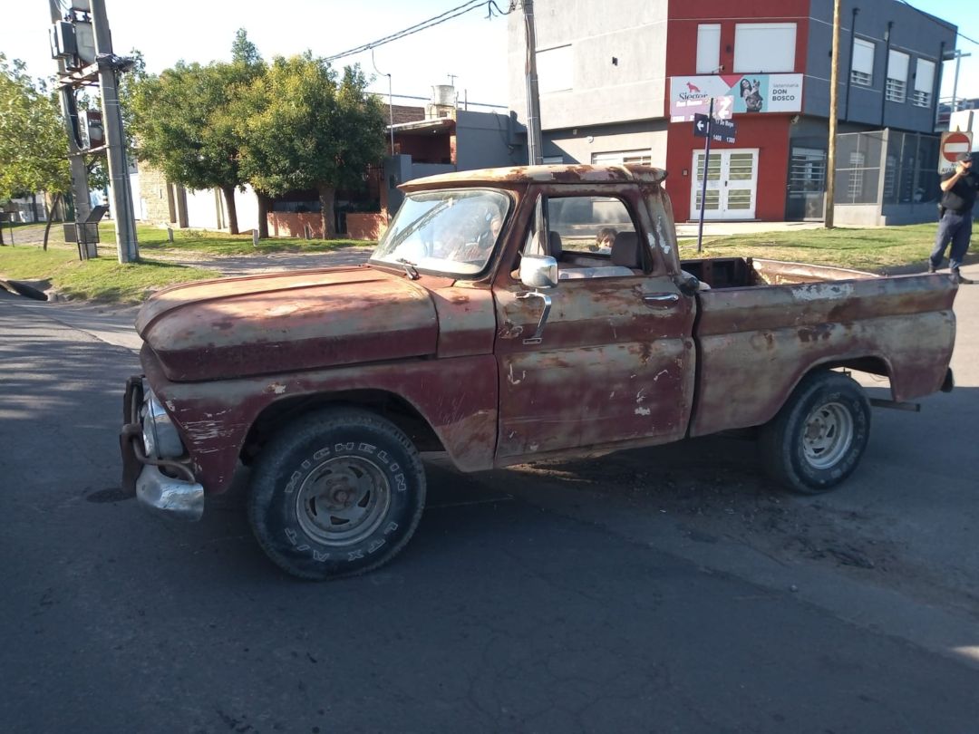 Sufrió un ACV mientras manejaba y protagonizó un choque