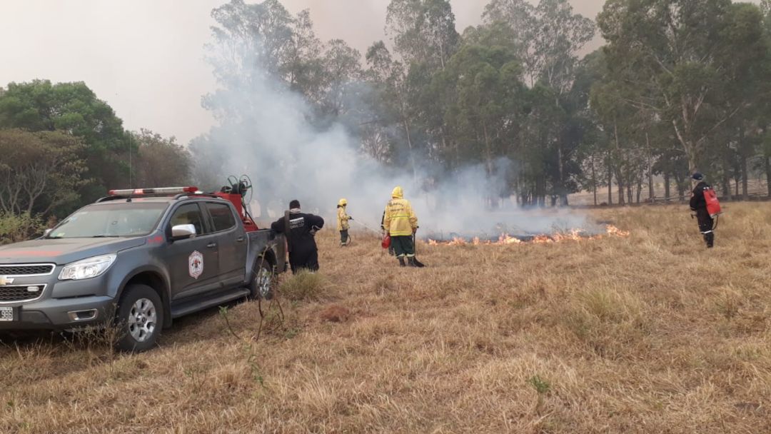 Bomberos voluntarios de Saldungaray viajaron a Corrientes para combatir los incendios