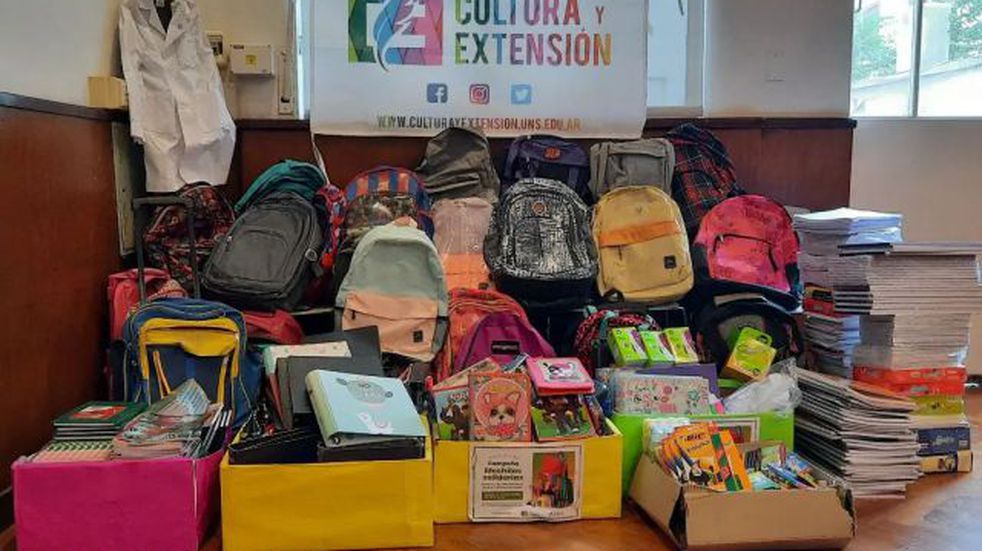 La solidaridad de la gente con la campaña “Mochilas solidarias”