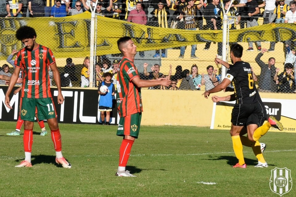 Olimpo arrancó ganando en el debut del Federal A