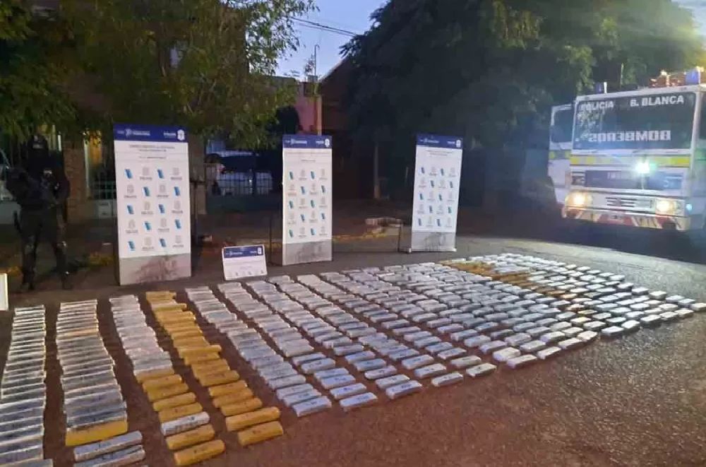 Megaoperativo: encontraron 500 kilos de marihuana en una casa