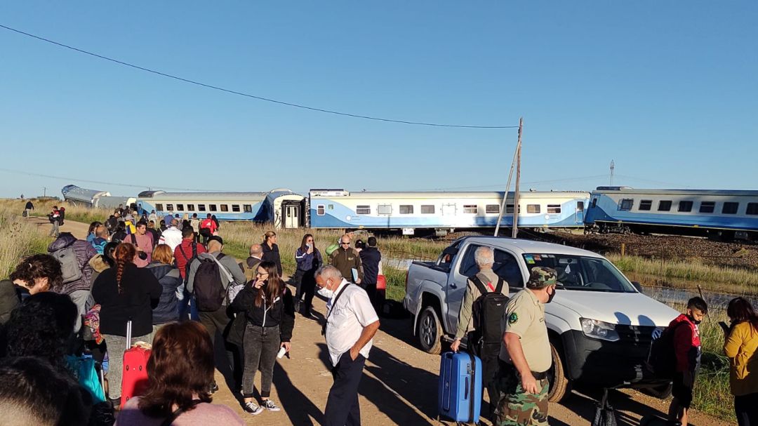 Cómo evolucionan las personas que sufrieron heridas en el descarrilamiento de un tren en Olavarría