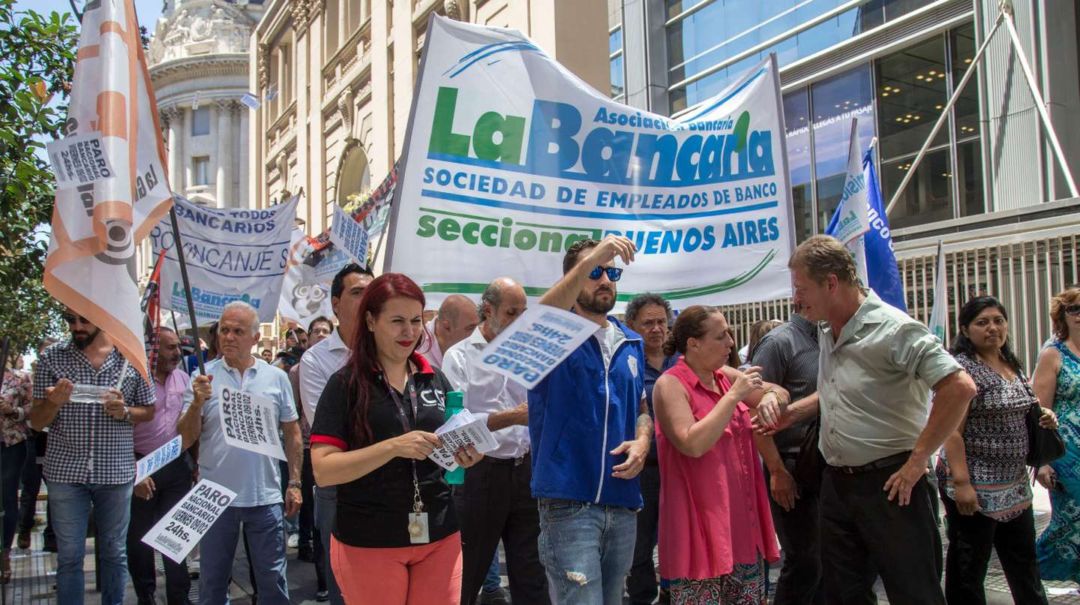 Fracasó la reunión en el Ministerio de Trabajo y los bancarios ratificaron el paro para este jueves