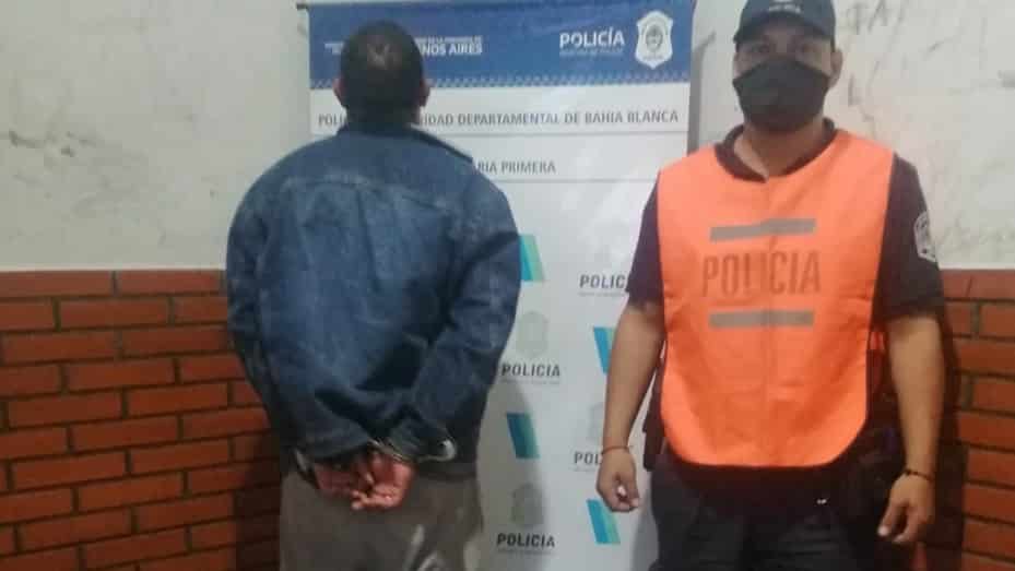 Detienen a un hombre acusado de golpear a su pareja embarazada