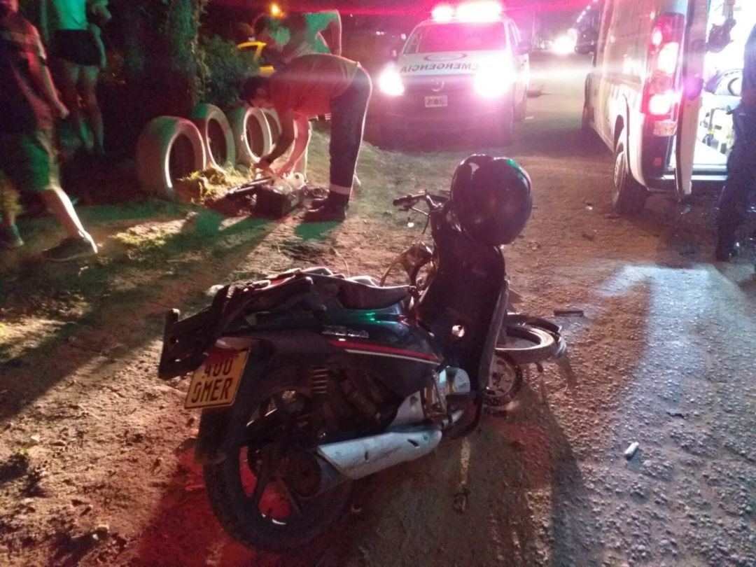 Iba alcoholizado y protagonizó un accidente contra una moto