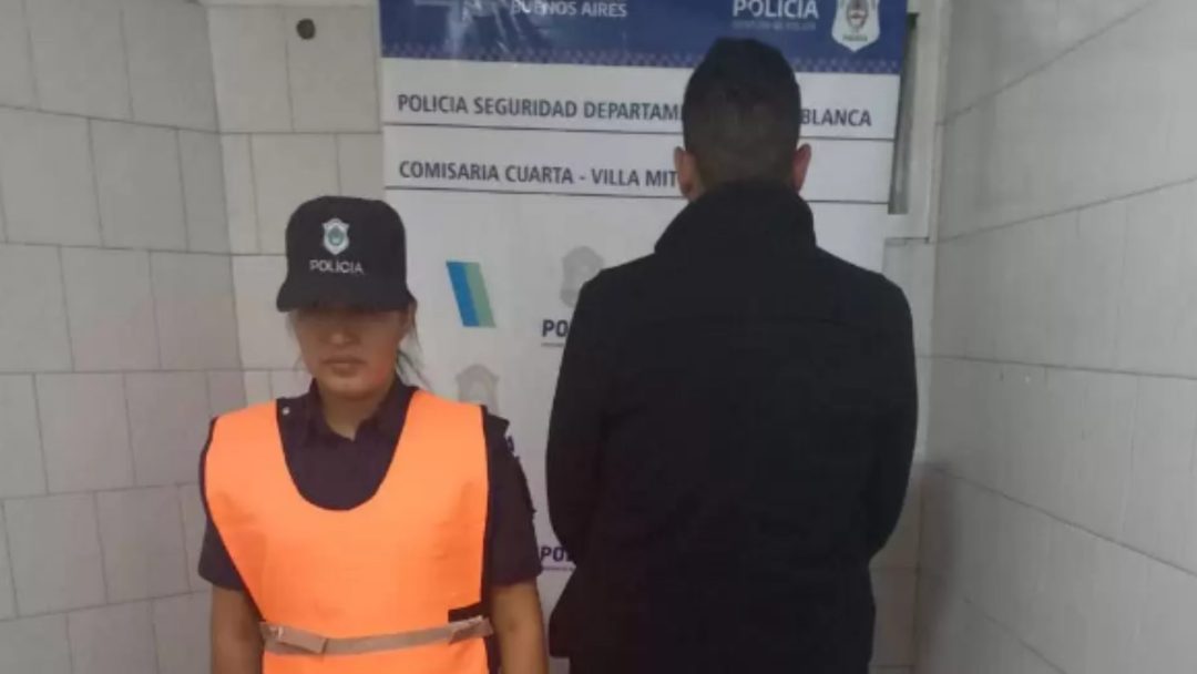 Quedó detenido por arrojarle agua hirviendo a su pareja