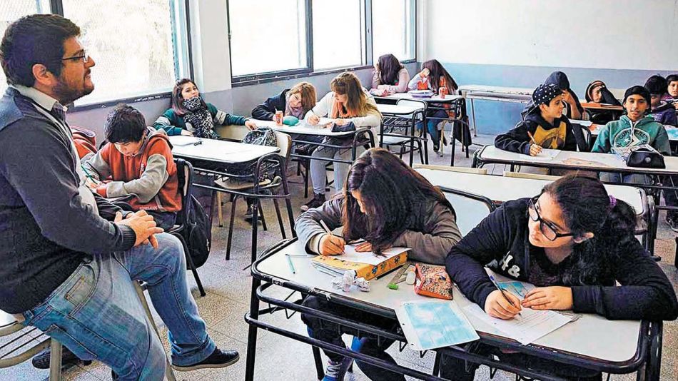 Cambios en la secundaria en Provincia: el gobierno bonaerense avanzó con los boletines conceptuales y cuatrimestrales