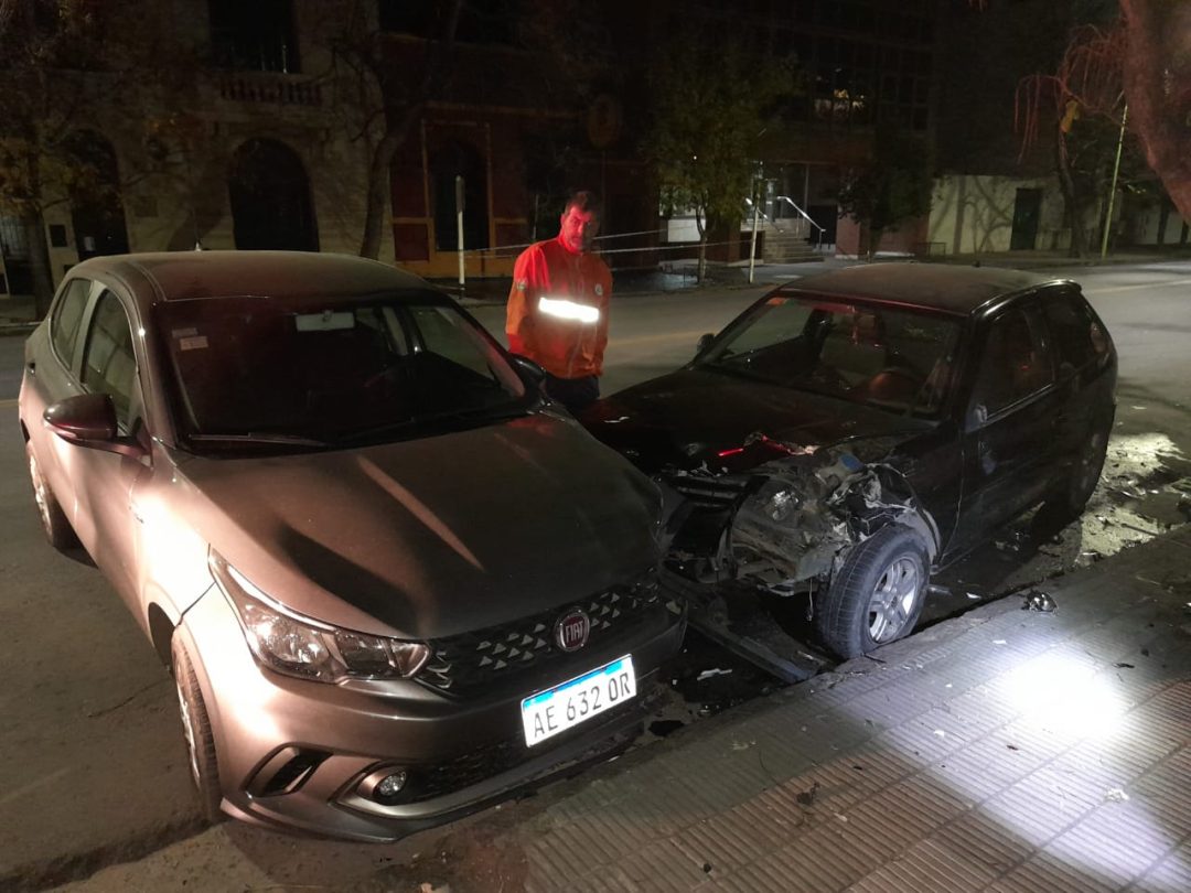 Fuerte choque en Avenida Colón