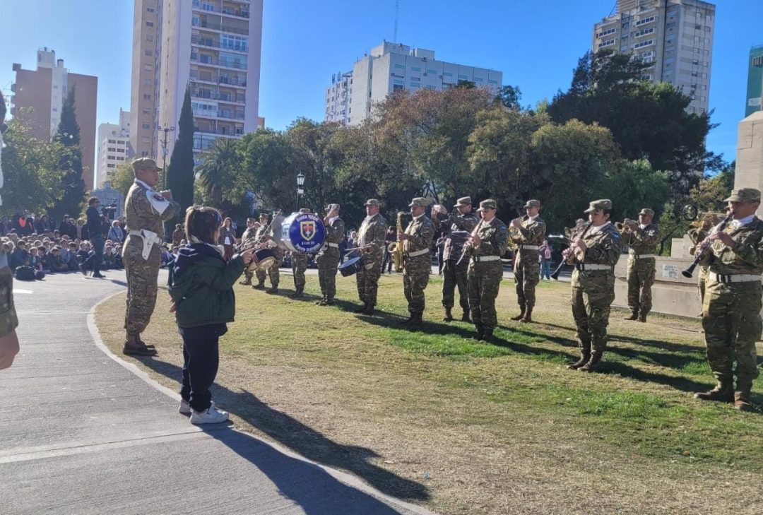 El día del Himno Nacional en la Plaza Rivadavia