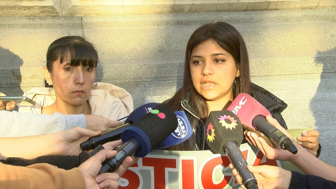 “Nos ofrecieron un chango de mercadería y plata para que no lleguemos a juicio”, dijo la pareja del operario fallecido