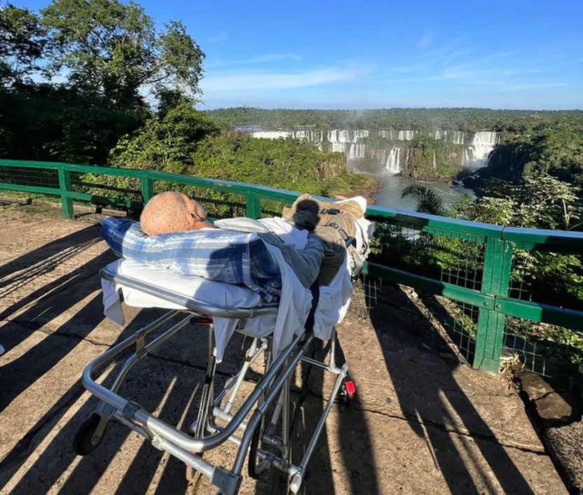 “Estaba ansioso, en persona son más hermosas”: la emotiva historia del paciente con cáncer que solo quería conocer las Cataratas del Iguazú