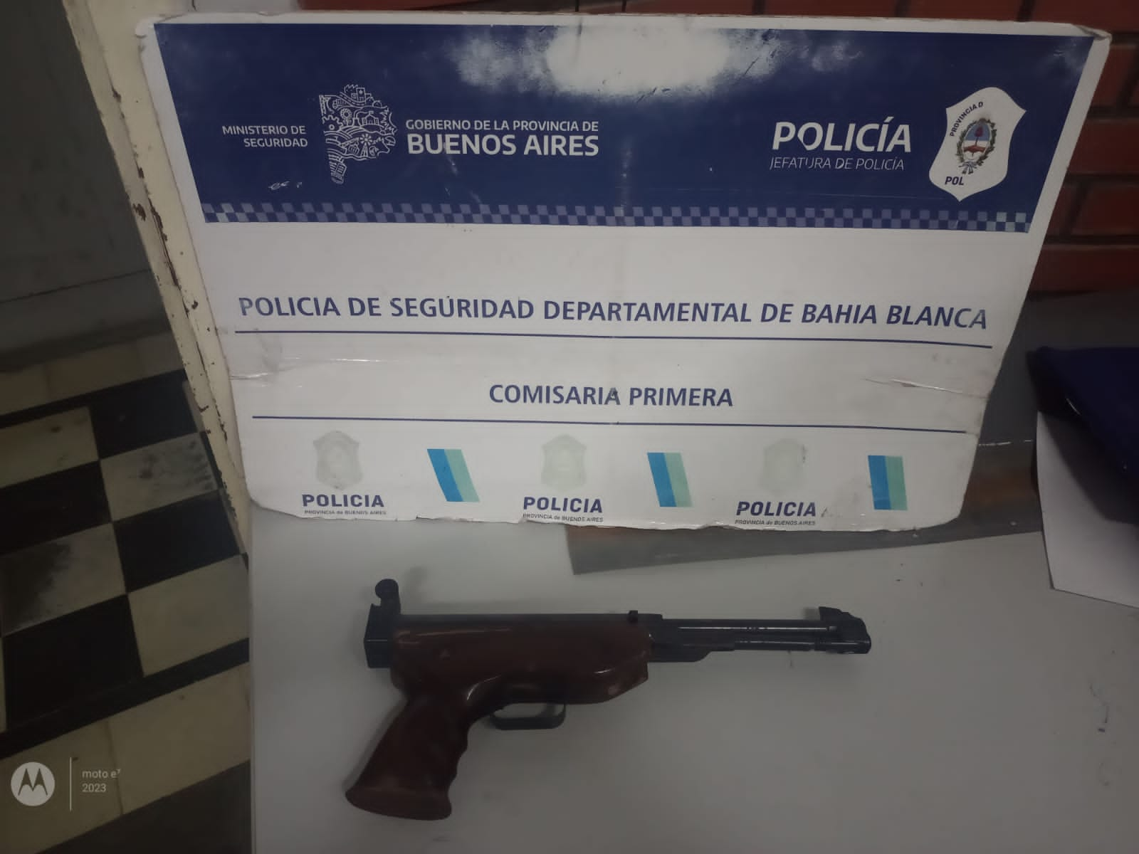 Corrió al ladrón y lo retuvo hasta que llegó la Policía