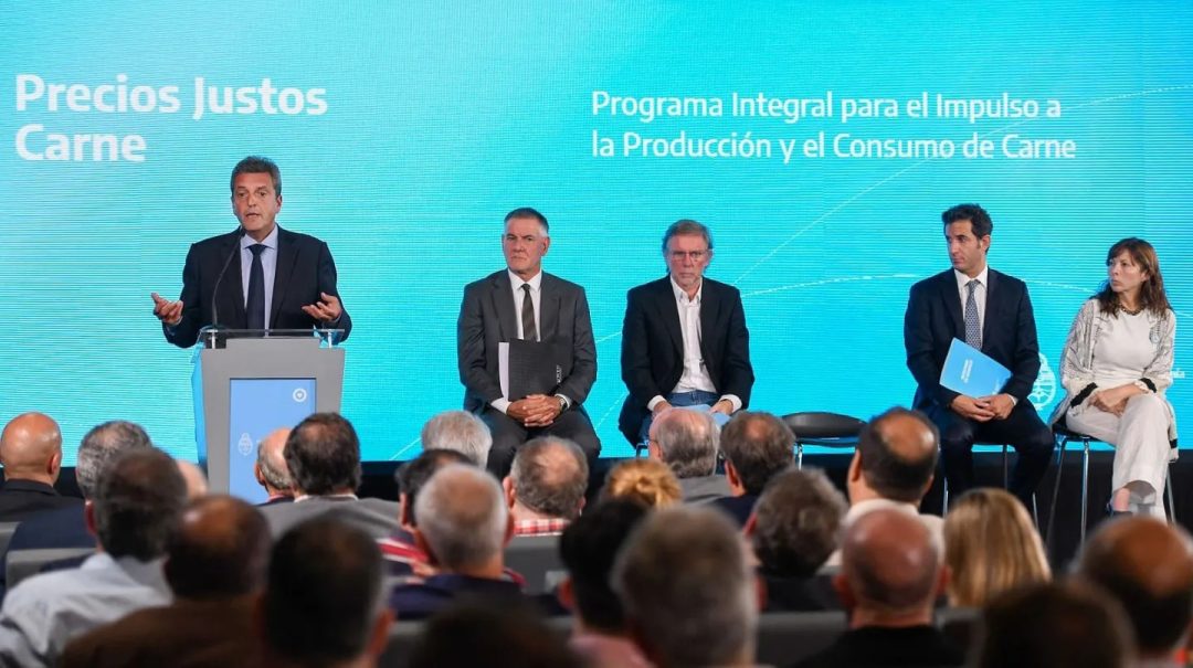 El Gobierno empezó a firmar acuerdos de precios para intentar contener la inflación hasta las PASO