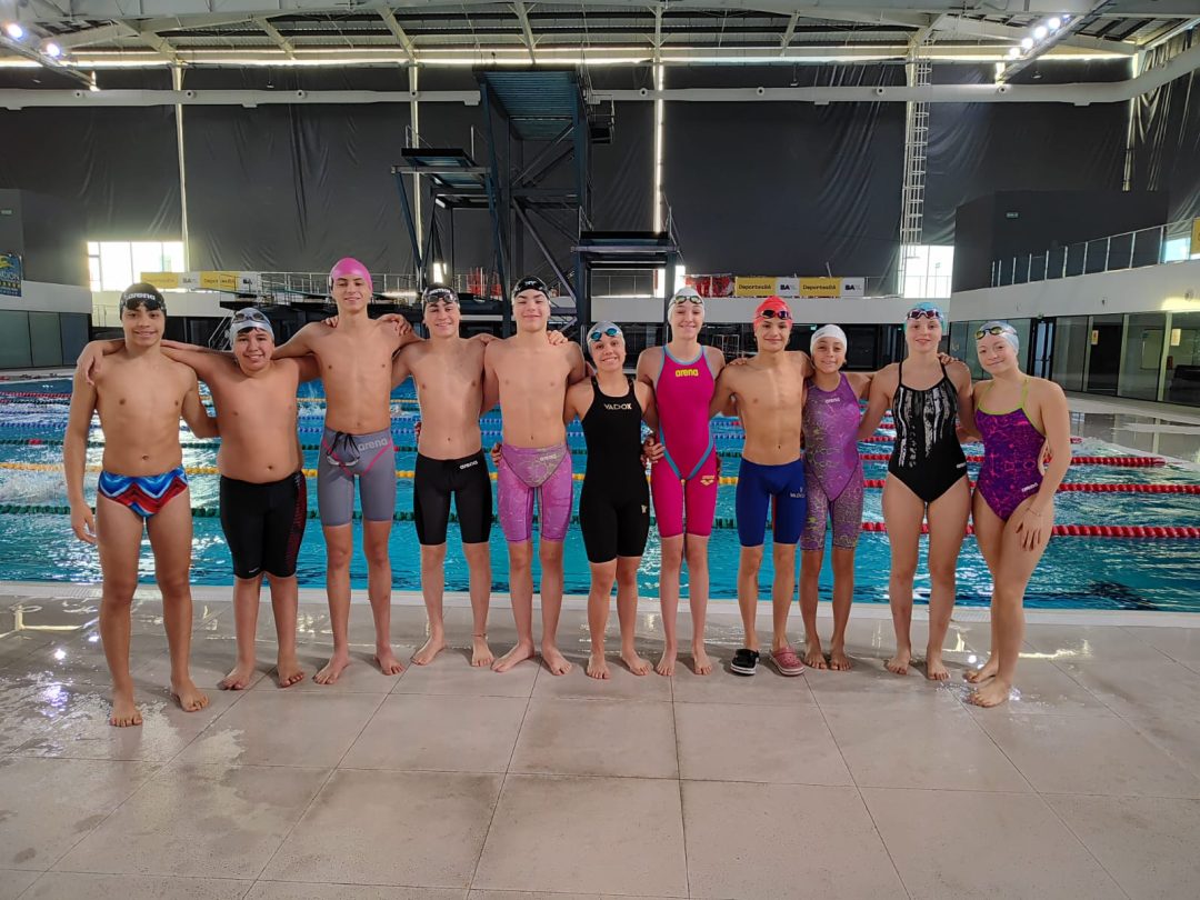 El equipo de natación de Uno Bahía Club obtuvo cinco medallas en el Nacional de Cadetes