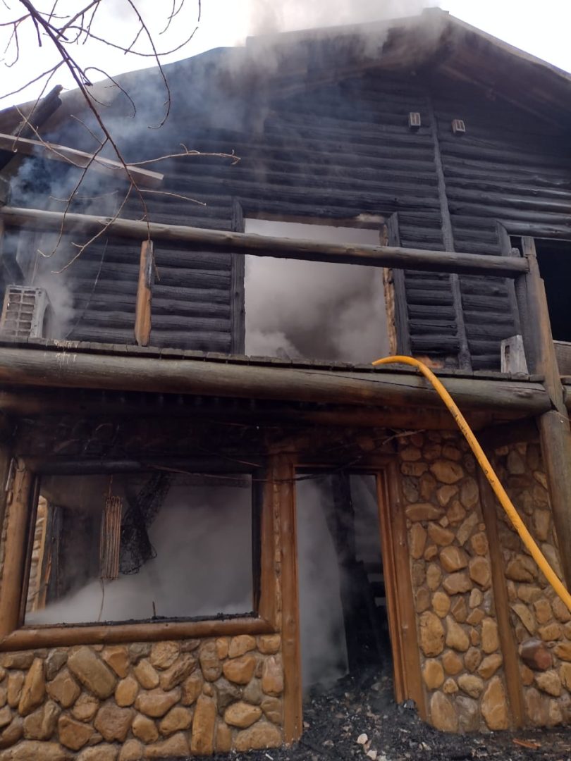 Históricas cabañas de Monte Hermoso arrasadas por el fuego