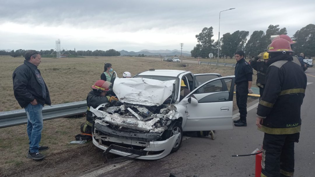 Siniestro vial en el acceso a Tornquist