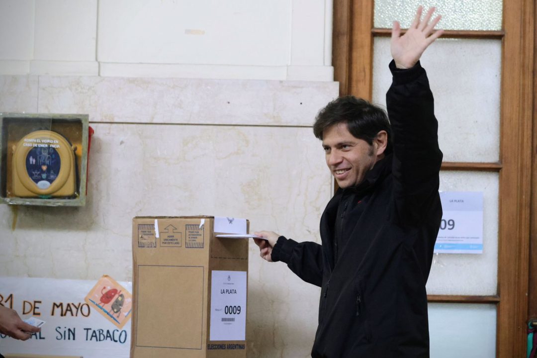 Axel Kicillof votó en Provincia y evitó hablar de su vínculo con Cristina Kirchner: “No tengo mucho para decir”