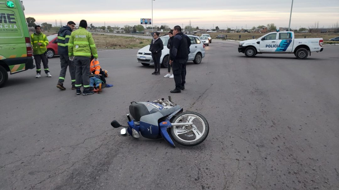 Un motociclista fue trasladado al hospital tras un choque