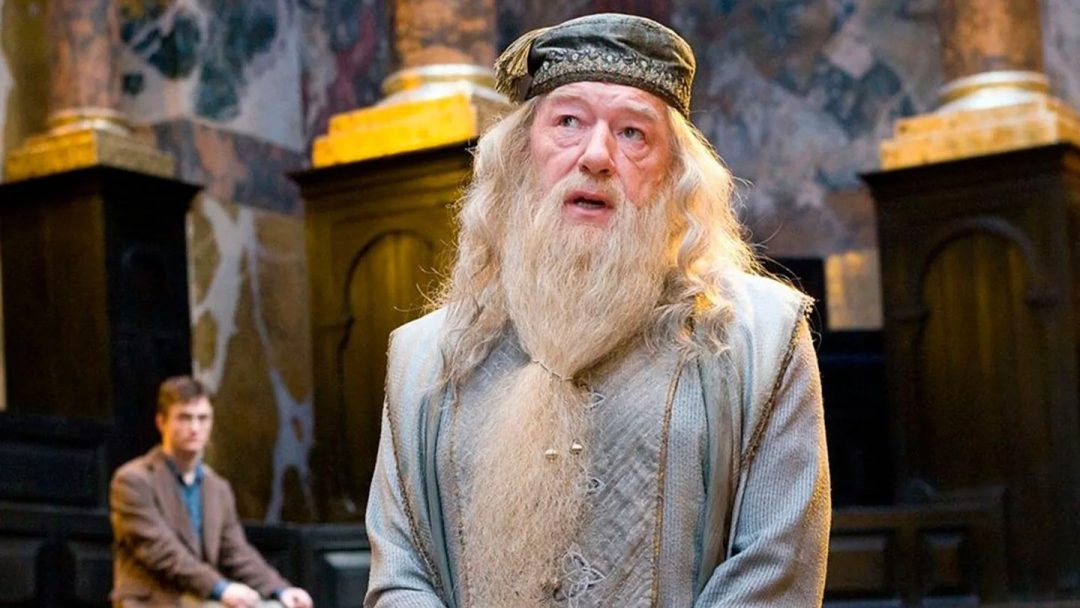 Murió Michael Gambon, uno de los actores que encarnó a Dumbledore en la saga de Harry Potter