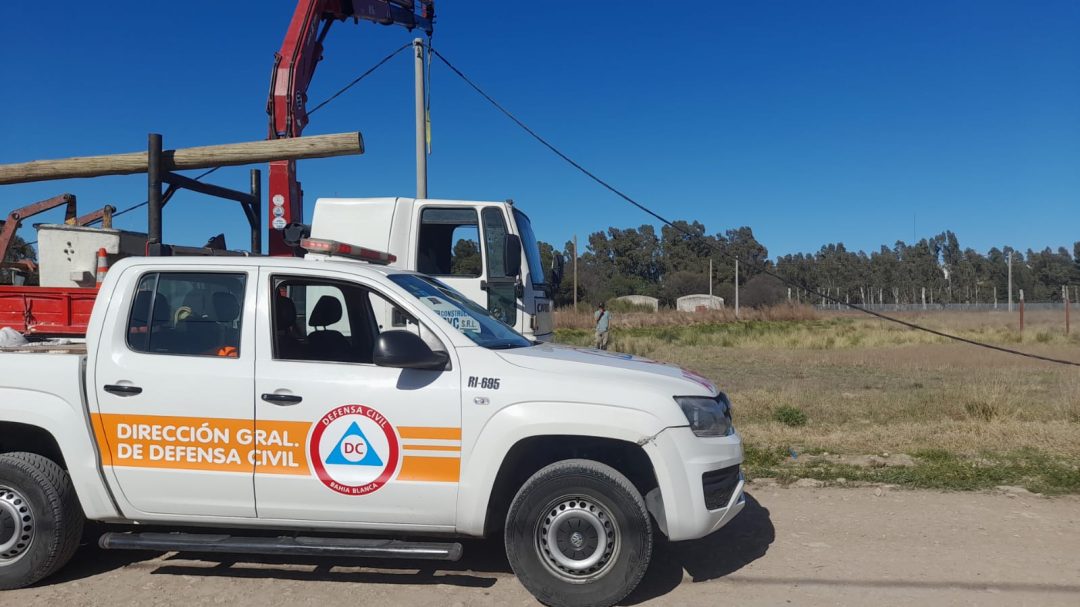 Un operario resultó herido tras caer del poste donde trabajaba