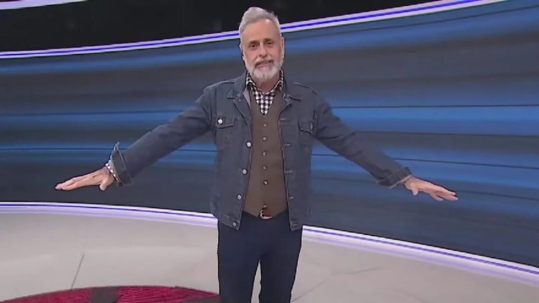 Jorge Rial volvió a la televisión tras su infarto y sorprendió con una confesión: “Tengo que usar pañales”