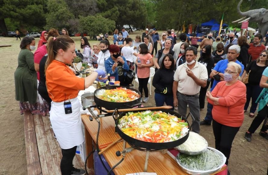 Paella, pollo y sorrentinos: así será la 6° Fiesta de Comida al Disco “A mar y campo” de Pehuén Có