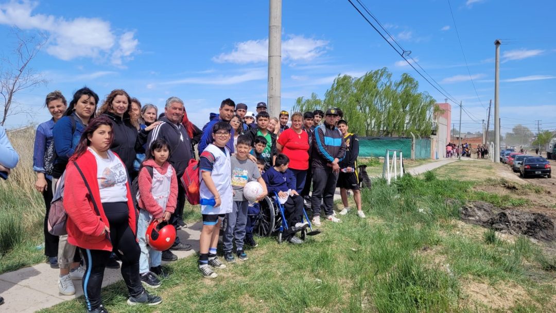 Reclamo por desbordes cloacales: vecinos se manifestaron en Newton y Pilcaniyén