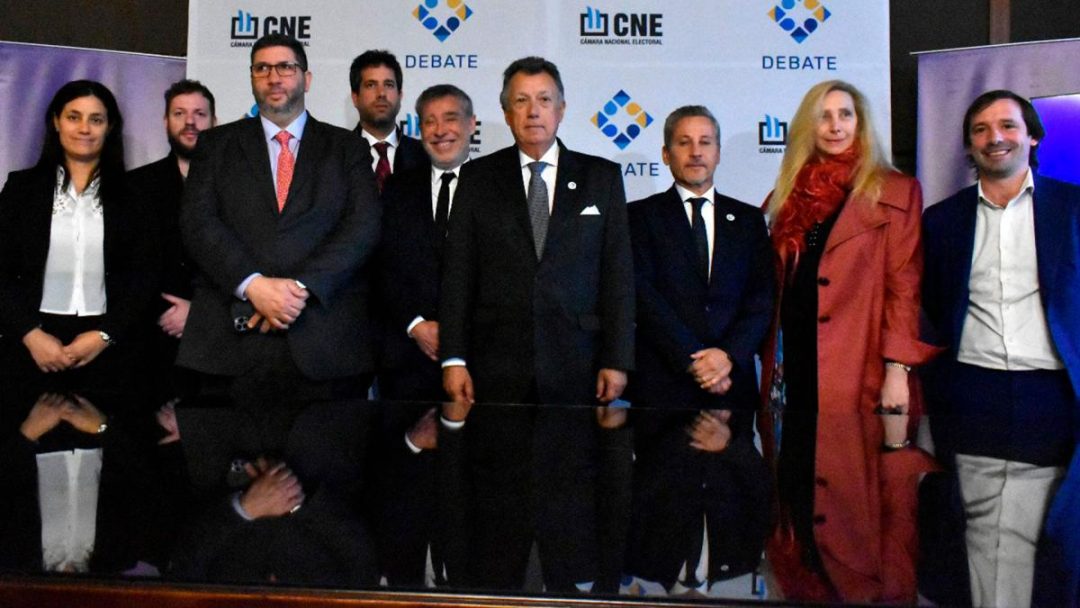 La CNE citó a los apoderados de UxP y LLA para “preservar la convivencia democrática”