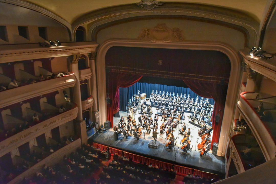 Espectáculos en el Teatro Municipal y Casa Coleman